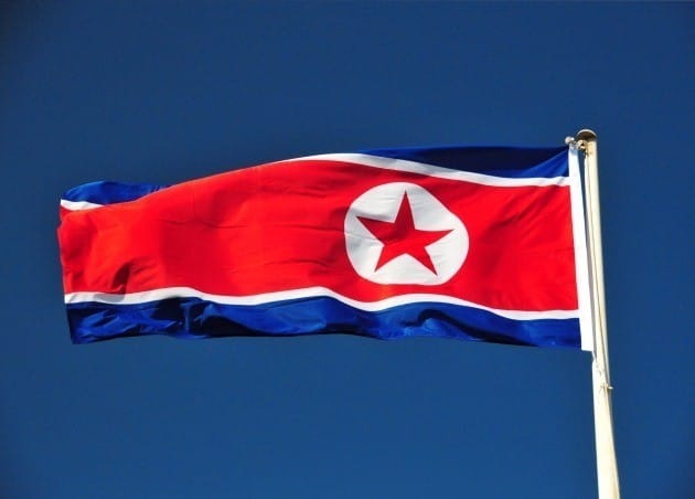 북한 "탈북 종업원 안 돌려보내면 이산상봉 없다" 