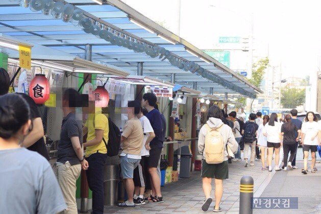 [현장+] 고3도 "수능 대신 공시 준비"…'새내기 공시족' 북적이는 노량진