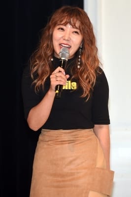  하지영, '티아라 컴백 쇼케이스 사회 맡았어요~'