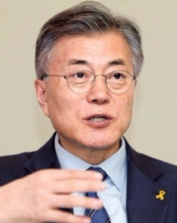 "문재인 대통령, 최근 급격히 피곤해보인 이유가…" 