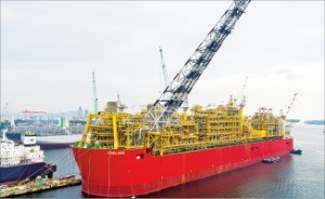 삼성중공업, 세계 최대 FLNG 건조 성공