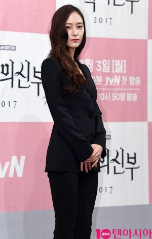 '하백의 신부' 정수정 “한국 최초 여신 캐릭터, 신경 많이 썼다”