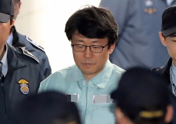 '정유라 특혜' 이대 류철균 교수 징역 1년에 집행유예 2년