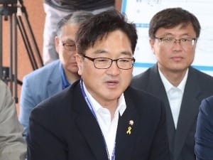 우원식 "사드 보고누락은 안보농단…환경평가 회피안돼"