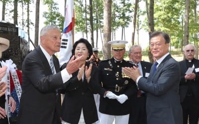 文대통령 방미 계기, 미국 해병대 페이스북 '장진호 전투' 추모봇물