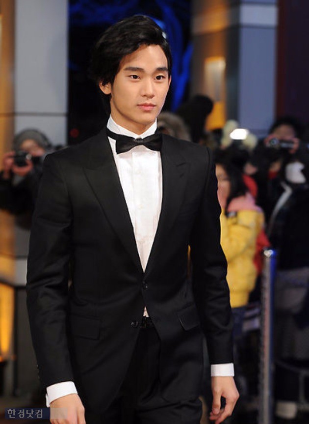 2010년 SBS 연기대상 레드카펫을 밟은 김수현. /사진=한경DB