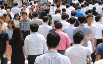 근로자 연차휴가 다 쓰면 경제효과 17조원