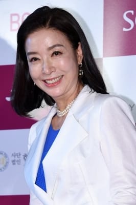  김보연, '부드러운 미소'