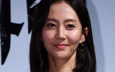 '장산범' 염정아, 촬영 중 마스크 투혼 "그 와중에 또 연기를 했더라" 너스레