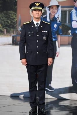  신현준, '제가 지켜드리겠습니다'