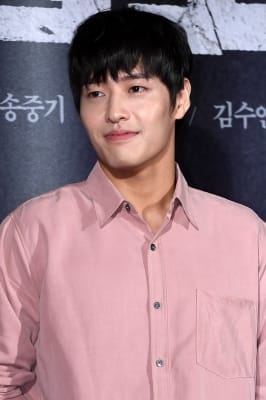  강하늘, '얼굴로 미담 제조'