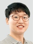 [2017 대한민국 창업리그] 이놈들연구소, 손가락을 귀에 갖다 대면 통화 가능한 '스마트 시곗줄'