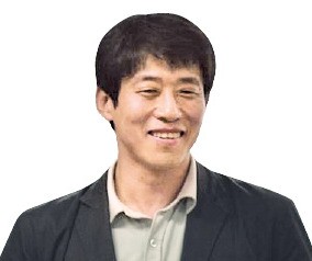 [청와대 이사람] 신동호 연설비서관, 감성 언어로 문재인 대통령의 '연설 정치' 도와