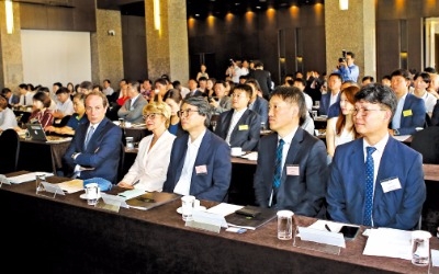  "한국, 복합소재전시회 계기로 차세대 소재강국 도약할 것"