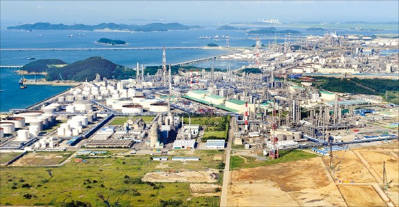 충남 서산시 대산석유산업단지 전경