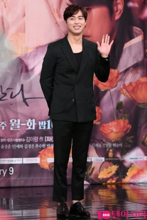 [TEN PHOTO] 오민석 &#39;훈훈함 그 자체&#39;