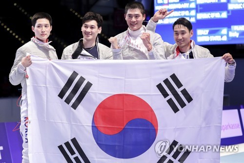 한국 남자 사브르, 펜싱 세계선수권 우승…사상 첫 '금'