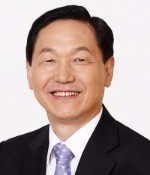 문재인 대통령, 오후 김상곤 교육·김은경 환경장관에 임명장 수여