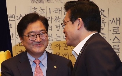 우원식·정우택 "18일까지 추경안·정부조직법 처리" 원칙 합의