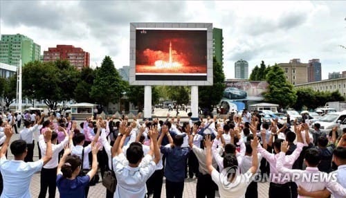 'ICBM 첫 발사'후 방북 일본 언론인 "주민들, 긴장·흥분 안보였다"