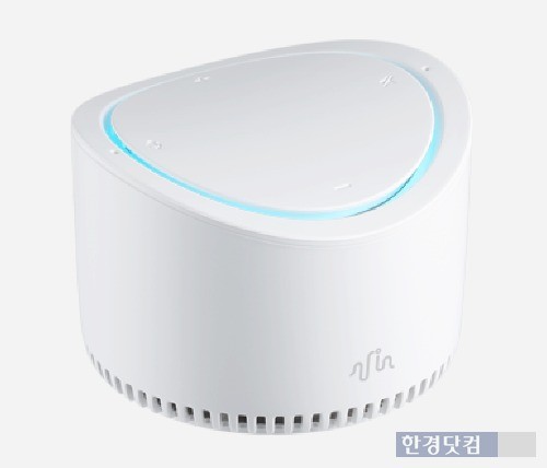 SK텔레콤이 오는 11일부터 판매하는 이동형 AI 스피커 '누구 미니'. / 사진=SK텔레콤 제공
