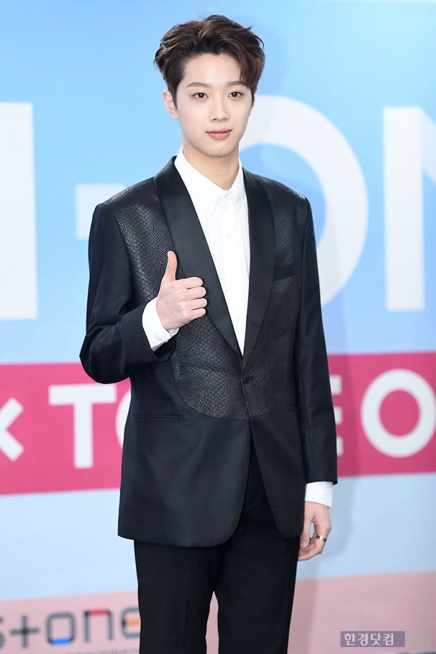 [포토] 워너원 라이관린, '잘생김 맘껏 뽐내며~'