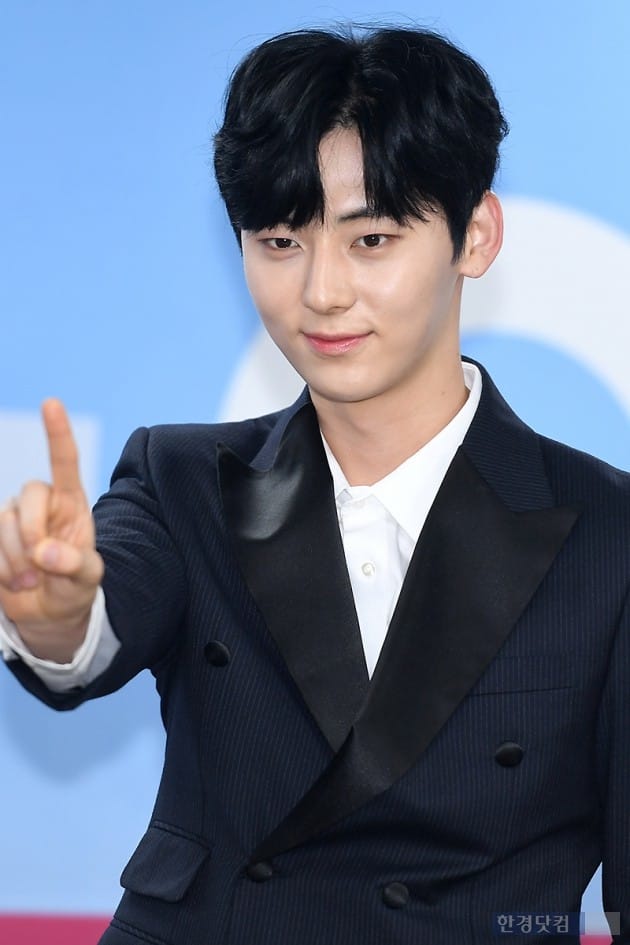 [포토] 워너원 황민현, '누나들 마음 흔드는 미소~'