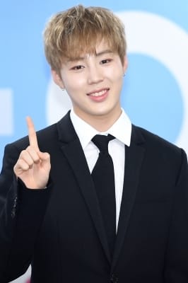  워너원 하성운, '귀여운 미소~'