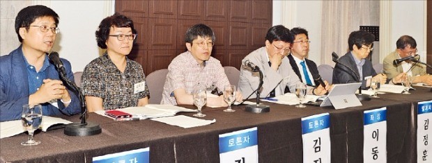 한국과학기술한림원이 지난 3일 서울 태평로 프레스센터에서 연 한림원탁토론회에서는 인간 배아에 대한 유전자 교정 연구를 허용해야 한다는 목소리가 나왔다. 한국과학기술한림원 제공
