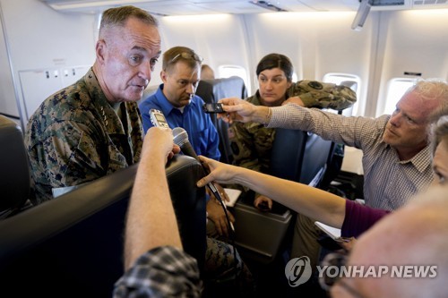 미국 합참의장 "전쟁 없이 이 상황에서 빠져나오길"… 외교해법 방점