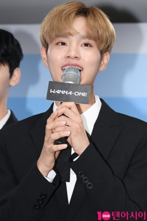 [TEN PHOTO] 워너원 이대휘 &#39;여심 사로잡기 충분&#39;