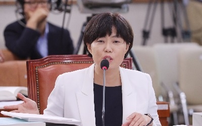 이유정 "동성애 금지는 반대… 동성혼은 사회적합의 있어야"