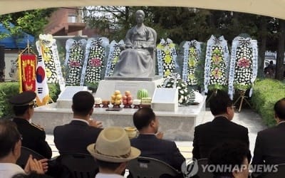 박근혜 탄핵 불똥… 육영수 추모제 갈등 재연 조짐