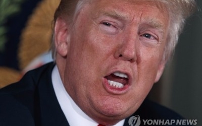 트럼프 "북한, 미국 더 위협말라…'화염과 분노'에 직면할 것"