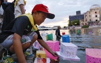 '패전일' 앞둔 일본… '가해책임반성'없고 '피해자코스프레'만 활개