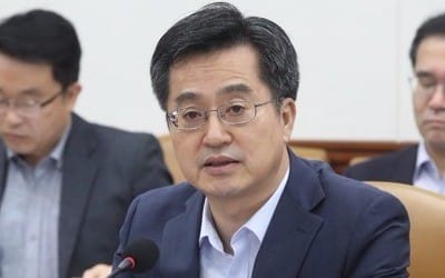 김동연 부총리 "저출산 문제 심각… 장기 성장 잠재력 우려"