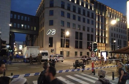 테러에 또 놀란 유럽… 브뤼셀·런던서 각각 '흉기 테러'
