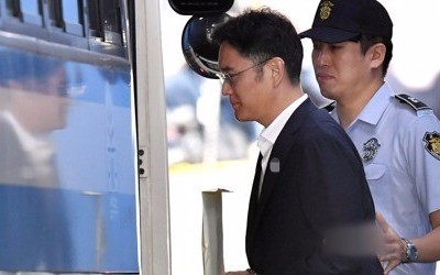 WSJ "이재용 판결은 한국 '재벌 시대' 종말 상징"