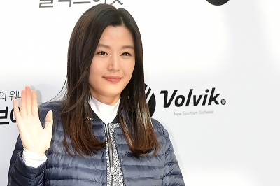  전지현, '여전히 아름다운 미모~'