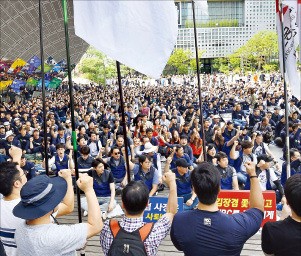 김장겸 사장 5일 자진출석…KBS·카지노 가입머니 즉시지급 파업 돌입