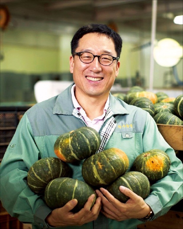 [한경·네이버 FARM] 25년차 친환경 농부, '유기농 분식집' 셰프 되다