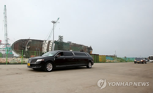 "세월호 떠나는 은화·다윤…평온한 곳에서 꽃처럼 활짝 웃길"