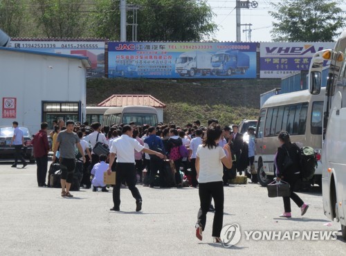 中, 비자제한탓 동북3성 北노동자 무더기 귀국… "이달 2600명"