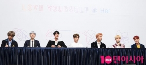 [TEN PHOTO] 방탄소년단 &#39;LOVE YOURSELF 承 Her 기자간담회&#39;