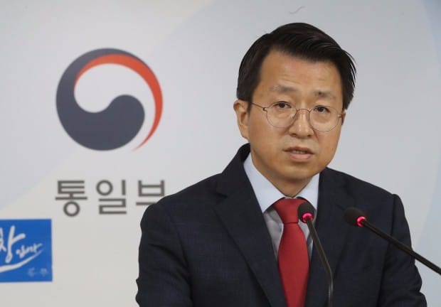 통일부 "안보리 결의 적극 동참… 독자제재는 검토중"