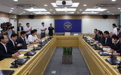 부산 여중생 폭행 사건 이후 소년법 개정안 쏟아내는 국회