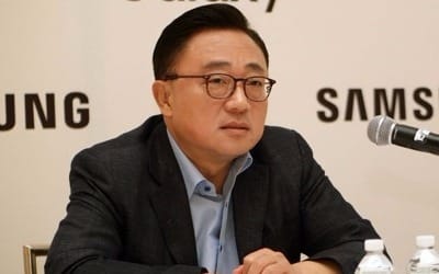 고동진 삼성 사장 "갤노트8 국내 출고가 100만원 밑 어려울 것"