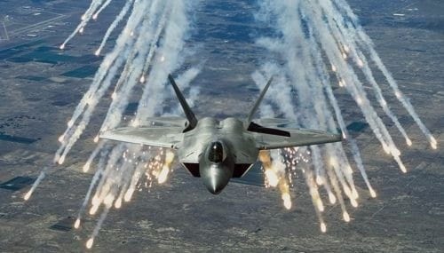 美 '최강 전투기' F-22 랩터, 화력 등 성능 훨씬 강력해진다