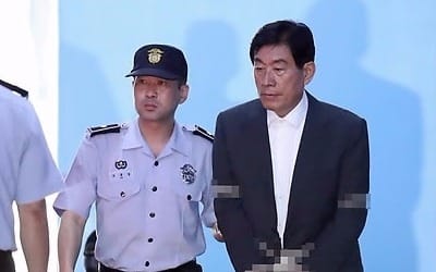 檢, '軍댓글 폭로' 사이버사 前간부 소환… 국정원 연관 수사