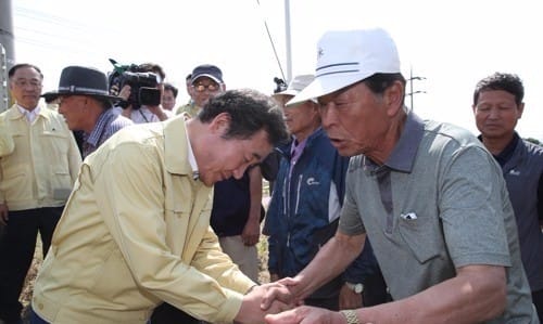 이낙연 총리 취임 100일… '내각조정자로 경계없는 소통' 행보